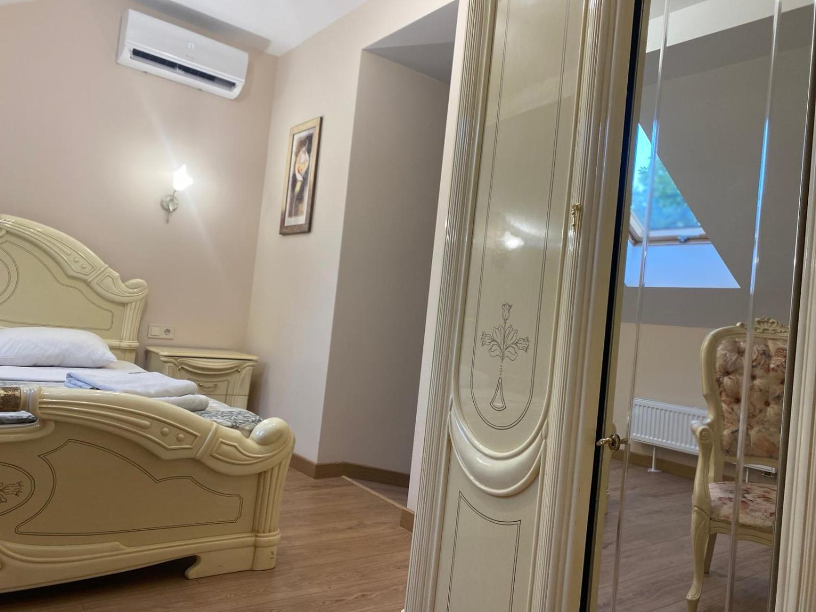 Apart Yaroslava Osmomysla 9 Square - City Center リヴィウ エクステリア 写真