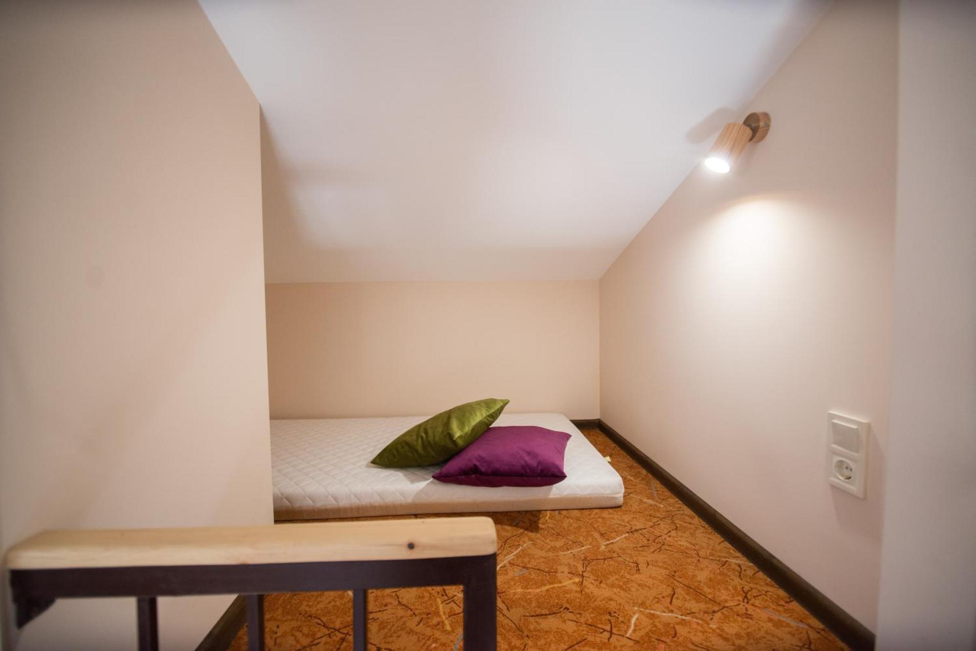 Apart Yaroslava Osmomysla 9 Square - City Center リヴィウ エクステリア 写真