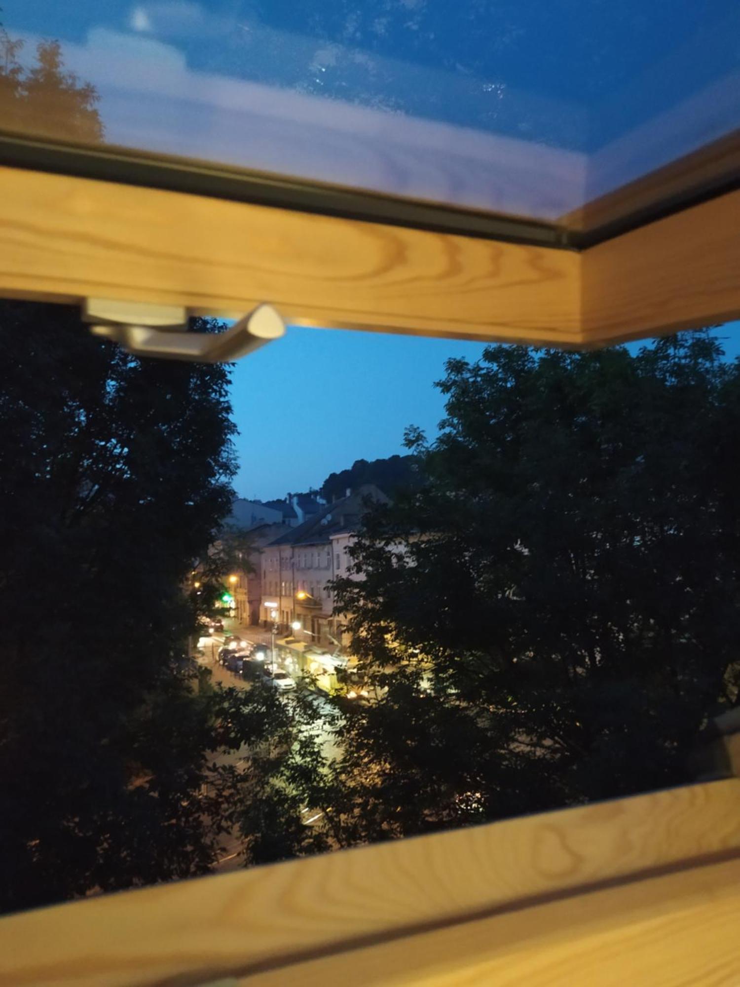 Apart Yaroslava Osmomysla 9 Square - City Center リヴィウ 部屋 写真